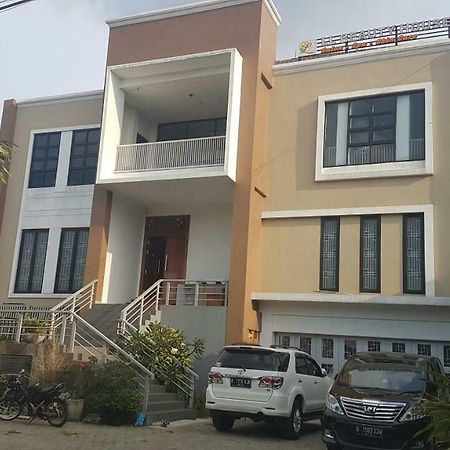 Bintara Jaya Yemima Guest House Bekasi Ngoại thất bức ảnh
