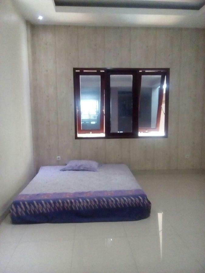 Bintara Jaya Yemima Guest House Bekasi Ngoại thất bức ảnh